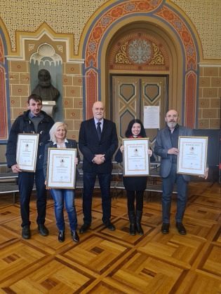 ВРСНИ ПЕСНИЦИ ОВОГОДИШЊИ ЛАУРЕАТИ "ПЕЧАТА ВАРОШИ СРЕМСКОКАРЛОВАЧКЕ"