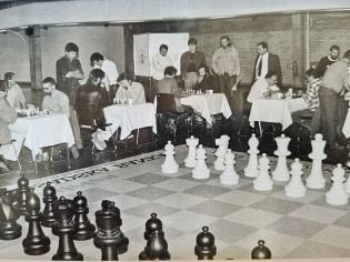 ПЕСНИЦИ ВОЛЕ ШАХ