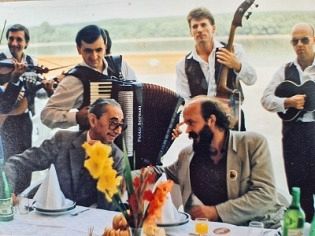 СА КАРЛОВАЧКИМ ТАМБУРАШИМА НА ДУНАВУ