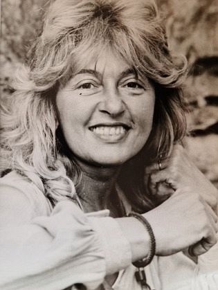 ЉИЉАНА ПЕТРОВИЋ, УМЕТНИЦА БОЖАНСКОГ ДАРА