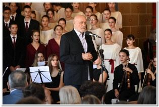 ОЈ, КАРЛОВЦИ, МЕСТО МОЈЕ ДРАГО...