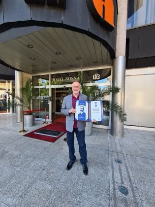 НЕНАДУ ГРУЈИЧИЋУ СВЕЧАНО УРУЧЕНА „КОЧИЋЕВА НАГРАДА“ ГРАДА БАЊАЛУКА