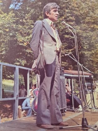 О МИРОСЛАВУ АНТИЋУ, И О ЈОШ ПОНЕЧЕМ