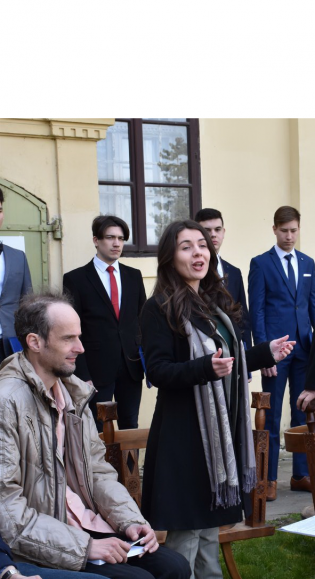 ЗАШТИТНИЦЕ ДРАМСКЕ И ПЕСНИЧКЕ УМЕТНОСТИ, ТАЛИЈА И ЕРАТО, НА БРАНКОВОМ КОЛУ