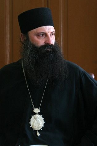 ПАТРИЈАРХ ПОРФИРИЈЕ ОДРЖАЋЕ ПАРАСТОС АЛЕКСИЈУ (БРАНКУ) РАДИЧЕВИЋУ